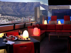 rooftop-bars-kapstadt-rhino-africa-travel