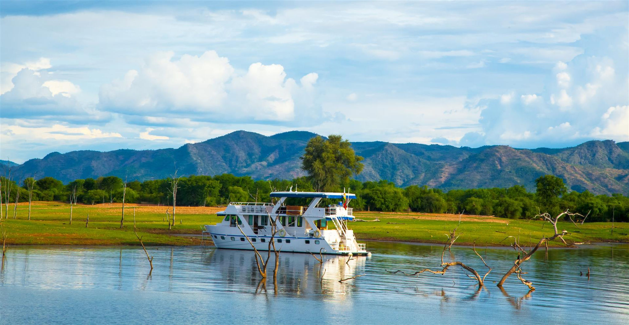 Casa fluvial no Lago Kariba