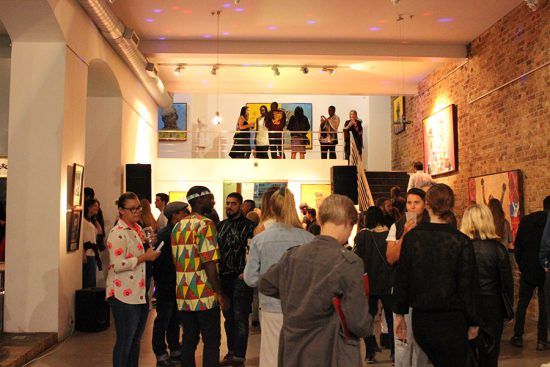 Evento "The Game Changer" no Youngblood Arts and Culture Development recebeu exposições e música ao vivo.