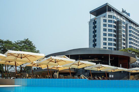 Radisson Blu, tu mejor opción a la hora de alojarte en la capital congoleña.