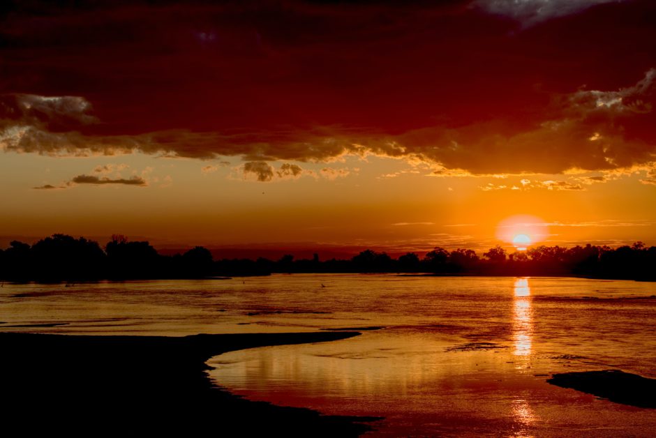 ian-mcgrory-62CtkV44DuY-unsplash South Luangwa National Park