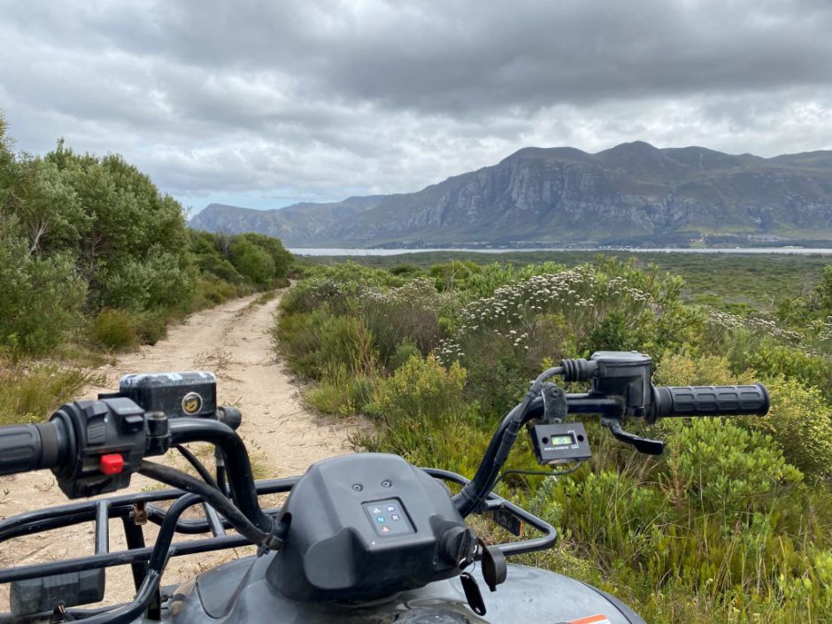 Quadbiking durchs Reservat der Mosaic Lagoon Lodge bei Hermanus