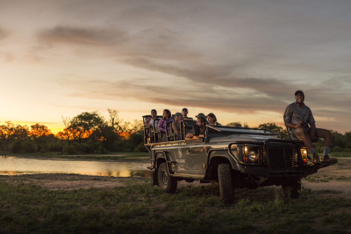 A beautiful sunset at the dam on safari at Silvan Safari