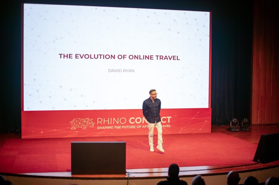Rhino Africas CEO David Ryan bei Rhino Connect 2024 auf der Bühne