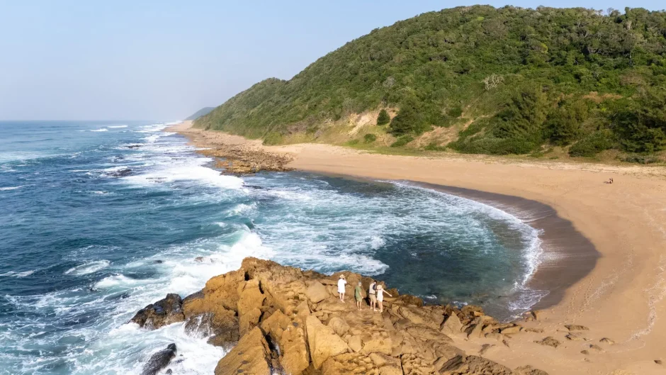 makakatana-bay-lodge-beach-view Atemberaubende Aussichten auf die tropische Küste nahe der Makakatana Bay Lodge